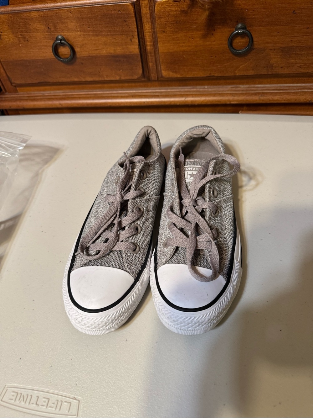 Women's Converse Chuck Taylor Madison Gray. Size 6 New Without Box